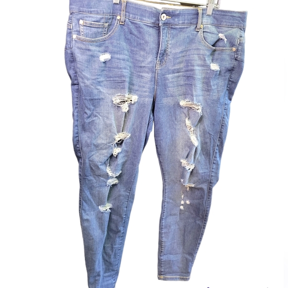torrid Denim - Torrid Women's Distressed Denim "Bombshell Skinny" Premium Stretch Jeans sz 22R